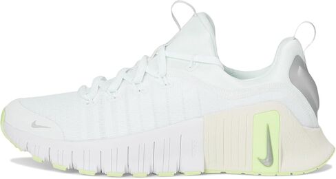 Nike Women's Free Metcon 6 Sneaker in Saudi Arabia