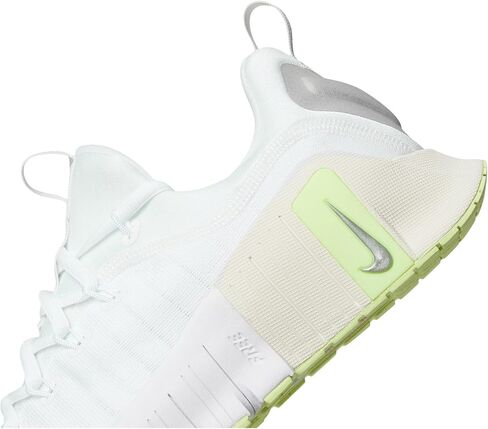 Nike Women's Free Metcon 6 Sneaker in Saudi Arabia