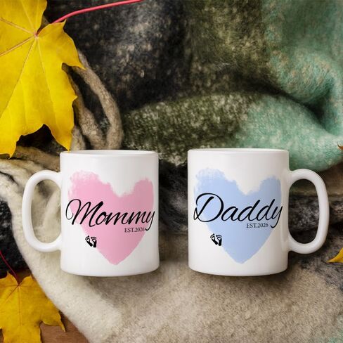 Daddy Mommy Est 2025 Mugs ، Hew Parents Gifts لأول مرة 2025 ، إعلان الحمل للآباء والأمهات ، هدايا استحمام الطفل لأبي أمي شاي كوب 11 أوقية in Saudi Arabia
