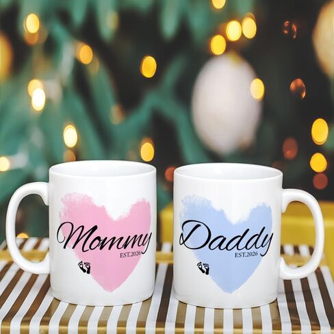 Daddy Mommy Est 2025 Mugs ، Hew Parents Gifts لأول مرة 2025 ، إعلان الحمل للآباء والأمهات ، هدايا استحمام الطفل لأبي أمي شاي كوب 11 أوقية in Saudi Arabia