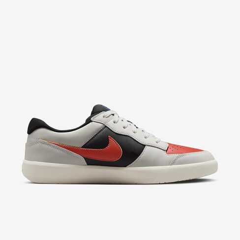 Nike SB Force 58 Skate Shoes (DV5476-004 ، عظام الضوء/الأسود/علم الفلك الأزرق) الحجم 11 in Kuwait