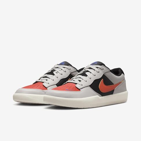 Nike SB Force 58 Skate Shoes (DV5476-004 ، عظام الضوء/الأسود/علم الفلك الأزرق) الحجم 11 in Kuwait
