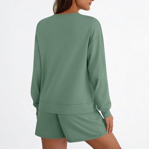 مجموعات صالة للنساء شورتات عرق من قطعتين مجموعة من النوع الثقيل متطابق مع الجيوب التي تسقط ملابس الأزياء in Kuwait