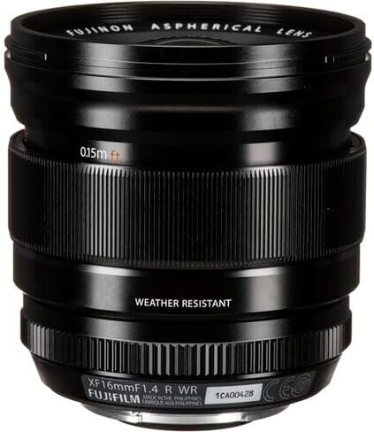 حزمة عدسة Fujifilm XF 16mm F/1.4 R WR مع بطاقة ذاكرة 32 جيجابايت + 67 مم محترفة 3 قطعة مرشح + حارس غطاء العدسة + المزيد in Saudi Arabia