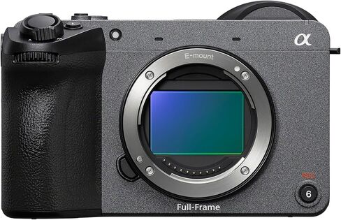 كاميرا Cinema الرقمية Sony FX2 وحزمة عدسة 35 مم F/1.4 GM مع البطاريات وبطاقة SD والبرامج ومجموعة التنظيف (6 عناصر) in Saudi Arabia