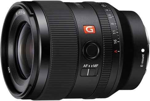 كاميرا Cinema الرقمية Sony FX2 وحزمة عدسة 35 مم F/1.4 GM مع البطاريات وبطاقة SD والبرامج ومجموعة التنظيف (6 عناصر) in Saudi Arabia