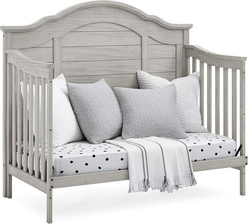 أطفال Delta Simmons Kids Asher 6-in-1 قابلة للتحويل مع السكك الحديدية الصغيرة ، Rustic Gray in Kuwait