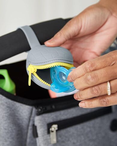 Skip Hop Baby Silicone Holder Case مع فتح وحزام سهل الوصول ، يناسب 2 ملعقة ، الشوفان in Saudi Arabia