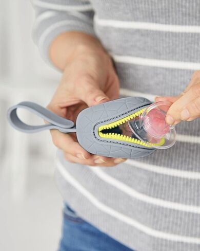 Skip Hop Baby Silicone Holder Case مع فتح وحزام سهل الوصول ، يناسب 2 ملعقة ، الشوفان in Saudi Arabia