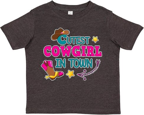 حبر كوريستاس كاتيب في المدينة مع قبعة رعاة البقر وأحذية Toddler T-Shirt in Kuwait