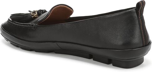 Naturalizer Women's Betsy Driving Style Loafer in Kuwait
