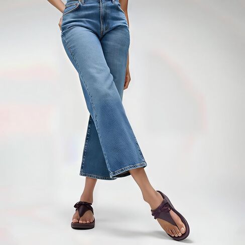 FITFLOP LULU LULU GLITZ-BOW LEATHY TEE-POST WEDGE in Kuwait