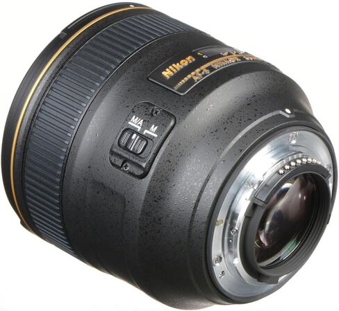 Nikon AF-S Nikkor FX 85mm f/1.4g Auto Focus Lens + بطاقة الذاكرة محفظة + 64 جيجابايت بطاقة الذاكرة + قارئ بطاقة + 3 قطعة مرشح + 12 بوصة Flex Tripod + Photo Cap + المزيد in Saudi Arabia