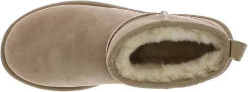 حذاء UGG النسائي الكلاسيكي فائق الحجم in Saudi Arabia