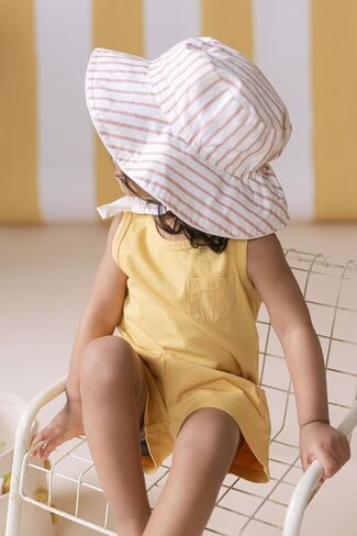 Pehr Baby Bucket Hat - Stripes Away Peony (Girls) | قبعة شمس القطن العضوية مع حزام | نسيج بوبلين الناعم | حافة واسعة | صنعت أخلاقيا | آلة قابلة للغسل | 6-12 أشهر in Saudi Arabia