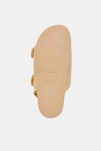 Dolce Vita النسائية Starla Crochet Sandal Flat in Kuwait