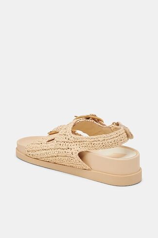 Dolce Vita النسائية Starla Crochet Sandal Flat in Kuwait