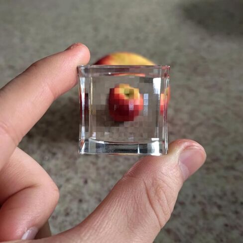 Funny Pixelated Lens for Pixel View Effect, Clear Crystal Glass Pixel Mirror Filter for Artists, Creative Pixel Window Stone for Art Inspiration in Saudi Arabia