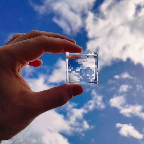 Funny Pixelated Lens for Pixel View Effect, Clear Crystal Glass Pixel Mirror Filter for Artists, Creative Pixel Window Stone for Art Inspiration in Saudi Arabia