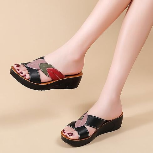 Womens Wedge Sandal - لون كتلة ورقة نمط مفتوح إصبع القدم مريح فو فو الصيف النعال غير الرسمي in Kuwait