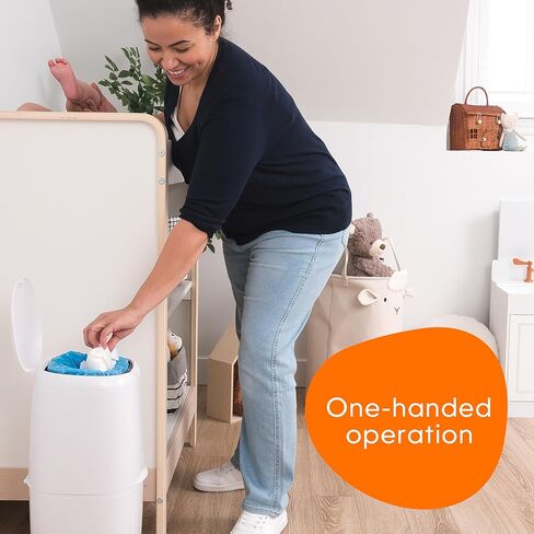 تتضمن سلة Diaper Genie المضغوطة عبوة واحدة مربعة للمبتدئين يمكنها استيعاب ما يصل إلى 165 حفاضة بحجم حديثي الولادة. in Kuwait