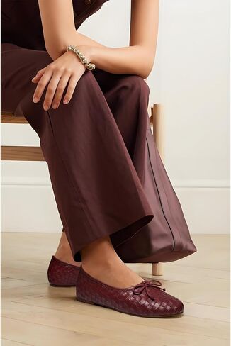 نساء الباليه المنسوجة من الجلد من الجلد منقوش جولة حذاء ماري جين مع فستان أزياء ربطة عنق على أحذية راقصة الباليه منخفضة الكعب in Kuwait