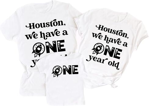 هيوستن لدينا قميص عمره سنة واحدة ، أول رحلة حول ساحة الشمس موضوع الطفل الأول عيد ميلاد مطابقة للقمصان العائلية in Kuwait