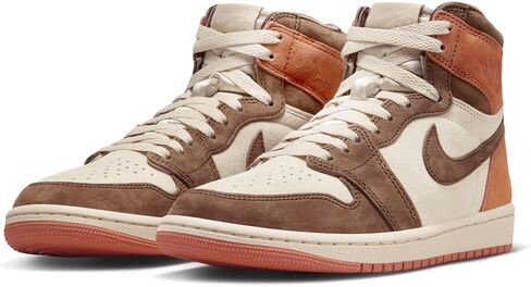 Nike Women Low-Top Sneakers in Kuwait