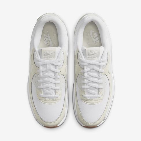 Nike Air Max 90 LV8 أحذية نسائية (FD4328-111 ، أبيض/ناعم/بلاتين الصبغة/الشراع) in Saudi Arabia