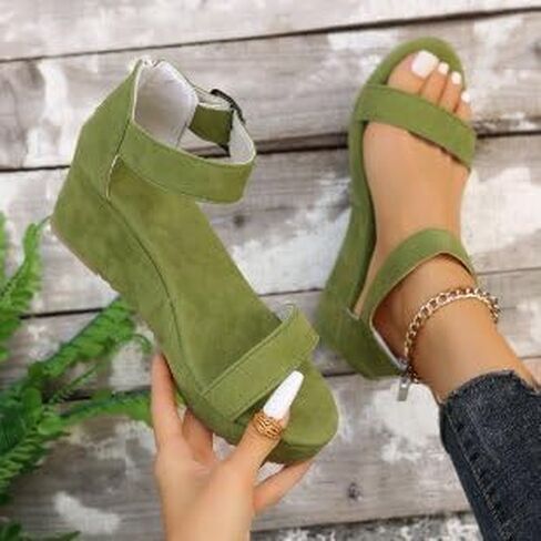 Women's large-size platform comfortable casual thick-soled sandals. Fashionable snap-on design. Lightweight and breathable. Suitable for outdoor and daily wear. in Kuwait