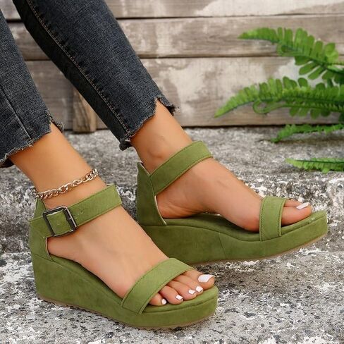 Women's large-size platform comfortable casual thick-soled sandals. Fashionable snap-on design. Lightweight and breathable. Suitable for outdoor and daily wear. in Kuwait
