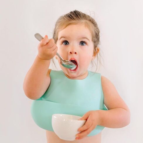 Magnetic Silicone Bibs 2-Pack Waterproof, Dishwasher Safe, BPA Free Food-Grade, Baby Bib in Saudi Arabia