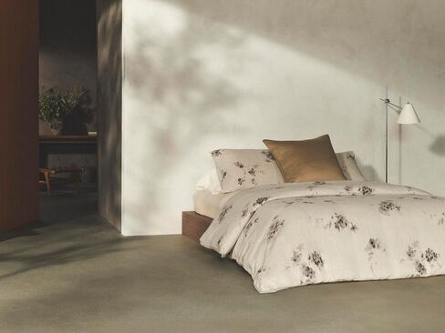 Calvin Klein - Queen Duvet Cover Set, Soft Cotton Bedding, Floral Home Decor (Aquarelle Floral Grey, Queen) in Saudi Arabia