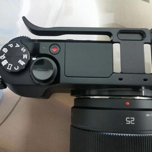 Metal Thumbs up Hot Shoe Grip for panasonic GX85 GX80 LX100 Aluminum Camera Accessories(RD) in Kuwait