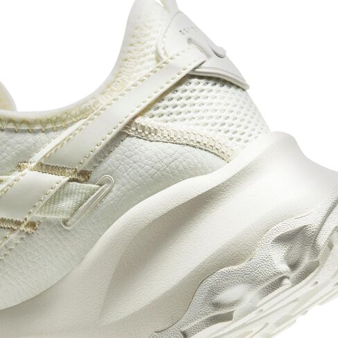 Nike TC 7900 Women's Shoes (DD9682-100, Sail/Black/Sail) Size 7 in Saudi Arabia