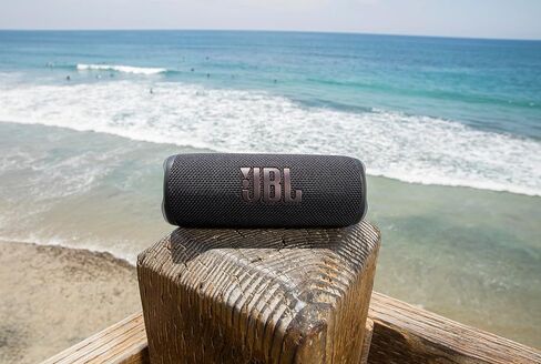 JBL Flip 6، أخضر - مكبر صوت بلوتوث مقاوم للماء ومحمول ومتين - ما يصل إلى 12 ساعة من البث اللاسلكي - يتضمن مكبر صوت يلغي الضوضاء ومساعد صوتي وJBL Connect+ in Saudi Arabia