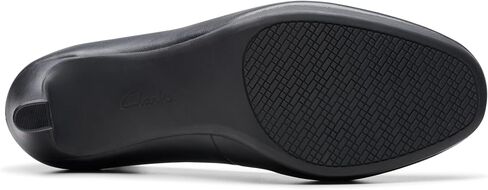 Clarks Women's Ambyr 2 Braley Pump in Kuwait