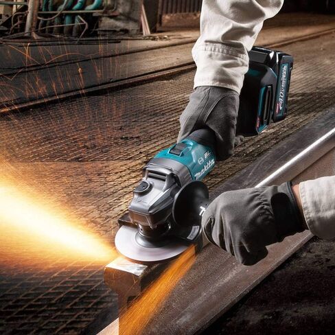 Makita XGT 40V Max Angle Grinder Kit 4 1/2 " / 5 Int in Saudi Arabia