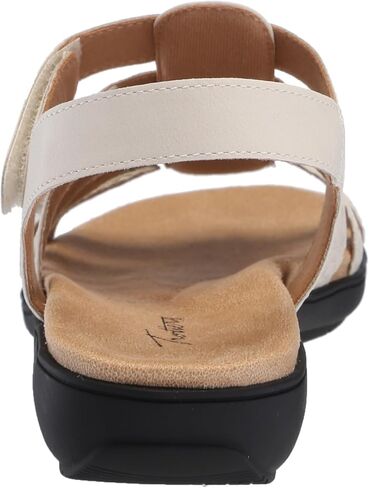 Trotters Tiki Tool Tool Flat Sandal in Saudi Arabia