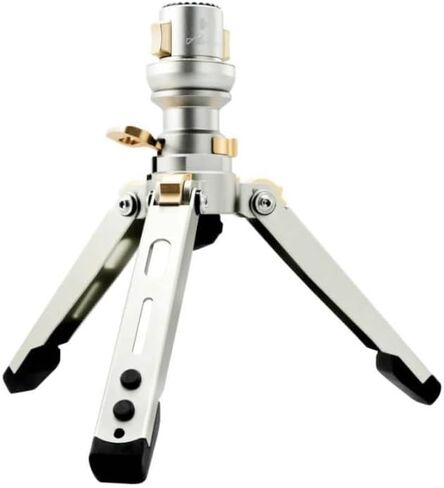 Harlowe Rocket CF 6ft Monopod-3-in-1 MOUNT لحامل الضوء والكاميرا ومطاطية مع قاعدة لإصدار الدواسة وأقدام قابلة للتبديل in Saudi Arabia