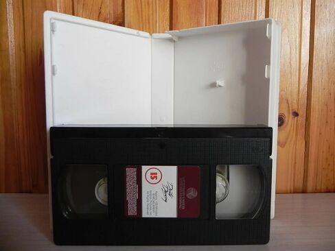 Die Hard With A Vengeance [VHS] in Saudi Arabia