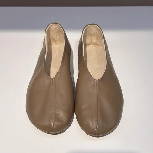Women's Genuine Leather Ballet Flats Round Toe Slip On Minimalist Shoes Comfortable Flat Pumps for Daily Office Wear in Saudi Arabia