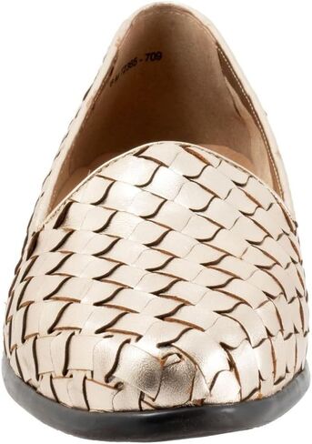 Trotters Women's Lizette Loafer Flat in Kuwait
