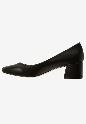 Comfortview Women's Wide Width The Marisol Pump in Saudi Arabia