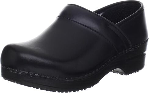 Sanita Aubrey Pu Pean Professional Professional Clog-Slip-Slip-Slip-Slip المعتمد من ASTM ، معتمدة من APMA ، مغلق ، in Saudi Arabia
