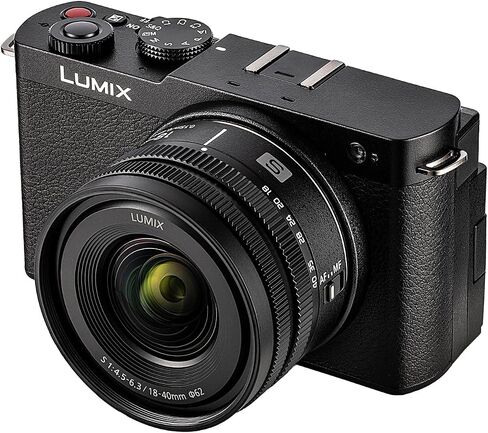 كاميرا Panasonic Lumix S9 بدون مرآة مع 18-40 مم f/4.5-6.3 عدسة (فضية) + 64 جيجابايت بطاقة الذاكرة + 62 مم 3 قطعة مجموعة مرشح عالية الدقة + قارئ بطاقة USB ، SD/MicroSD + المزيد in Saudi Arabia