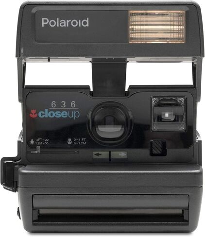 Polaroid Originals Polaroid 600 خطوة واحدة عن قرب مع حزمة فيلم مزدوجة 600 ملونة ، قرب أسود (متجدد) in Kuwait