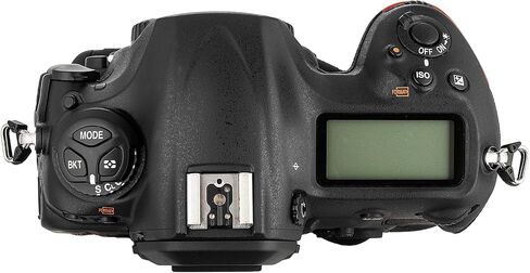 Nikon D5 DSLR Camera Body (1557) 20.8 MP FX-Format CMOS Sensor ، Expeed 5 Processor ، 12 FPS ، 4K UHD Video ، 153-POINT AUTOFUS ، فتحات بطاقة XQD المزدوجة + CASE + 64GB CARD + أكثر (تم تجديدها) in Saudi Arabia
