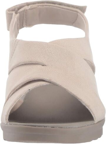 Clarks Caddell Caddell Bright Wedge Sandal in Saudi Arabia