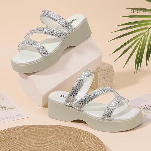 Idifu in2 Rhinestone Platform Standals للنساء اللامع لضيق منخفضة مربع مربع صندل إسفين مريحة مريحة في الصيف الشاطئ حفل زفاف أعننى زلة لامعة على شرائح اللباس in Kuwait